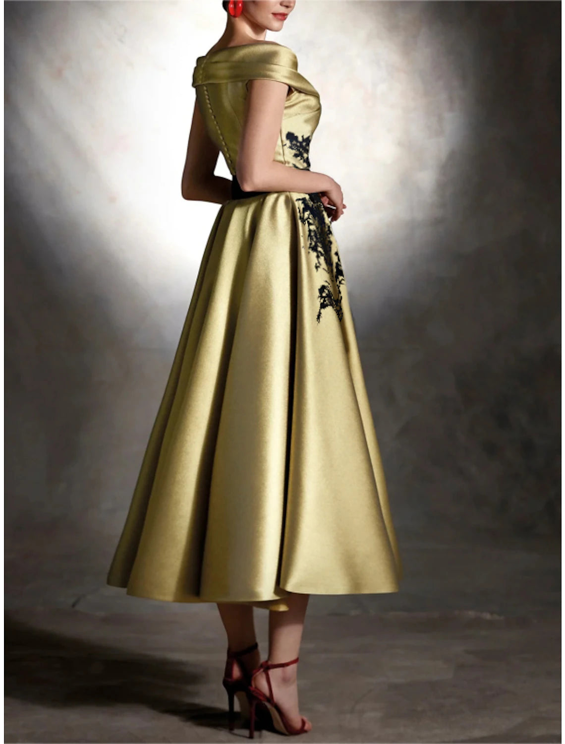 Wholesale A-Line Cocktail Champagne Gold Dresses Vintage Dress Formal Wedding Guest Tea Length Sleeveless Off Shoulder Satin with Pleats Appliques